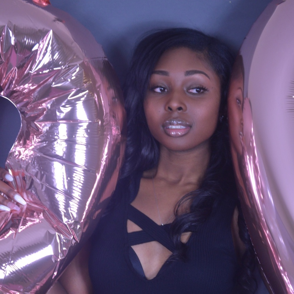 Meet your Posher, Ariel